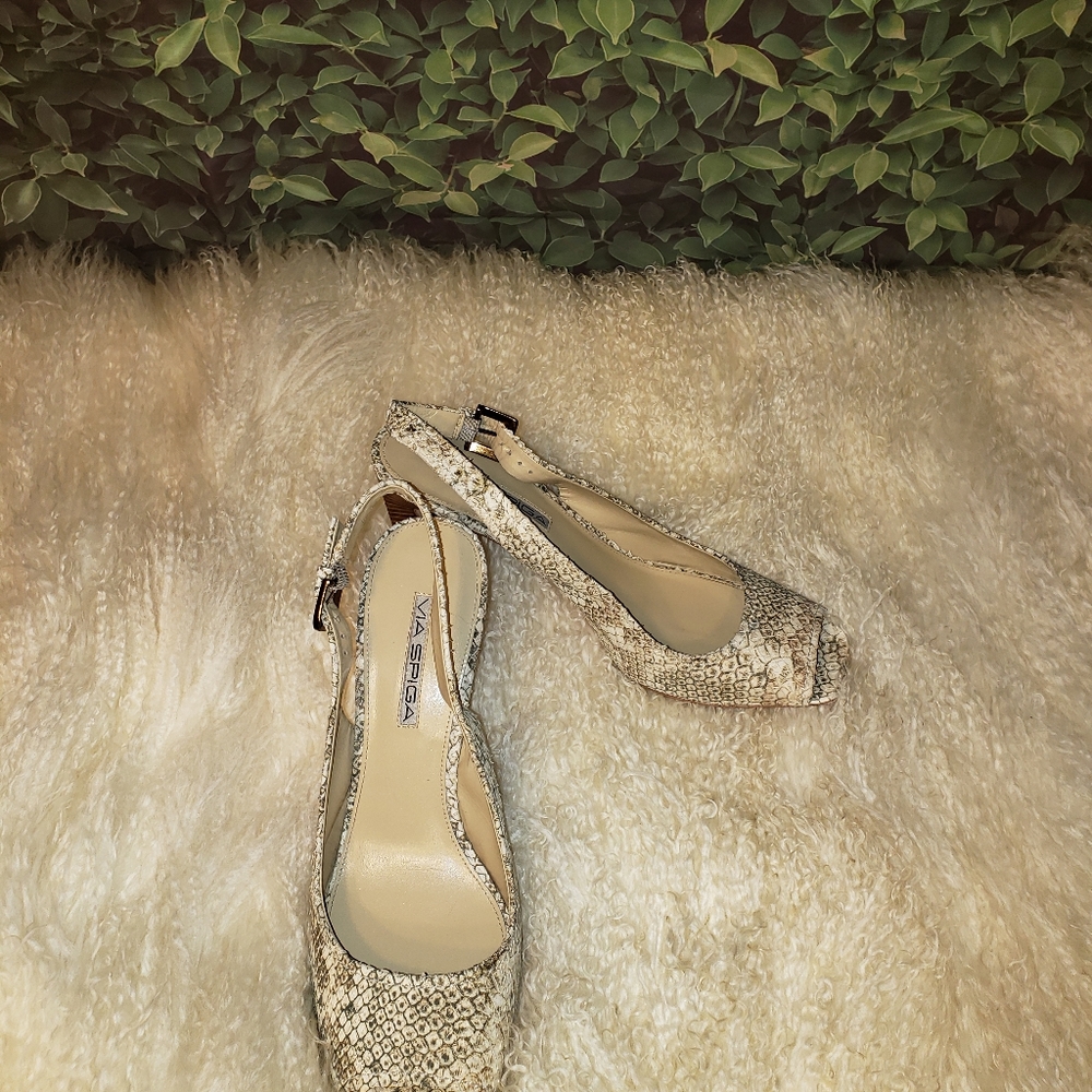 Via Spiga Alligator sling back heels 9.5